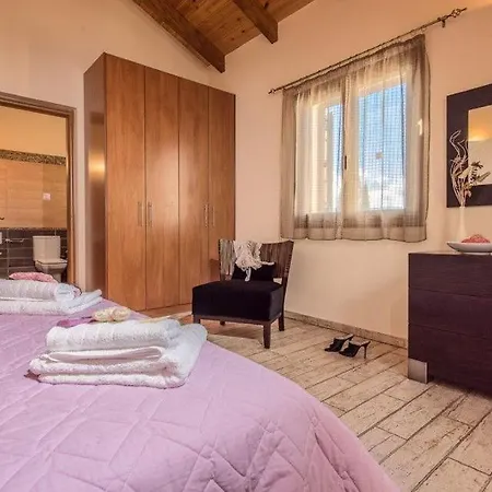 Super Zakynthos - Kivelo - 3 Bedrooms - Private Pool And Air Conditioning *